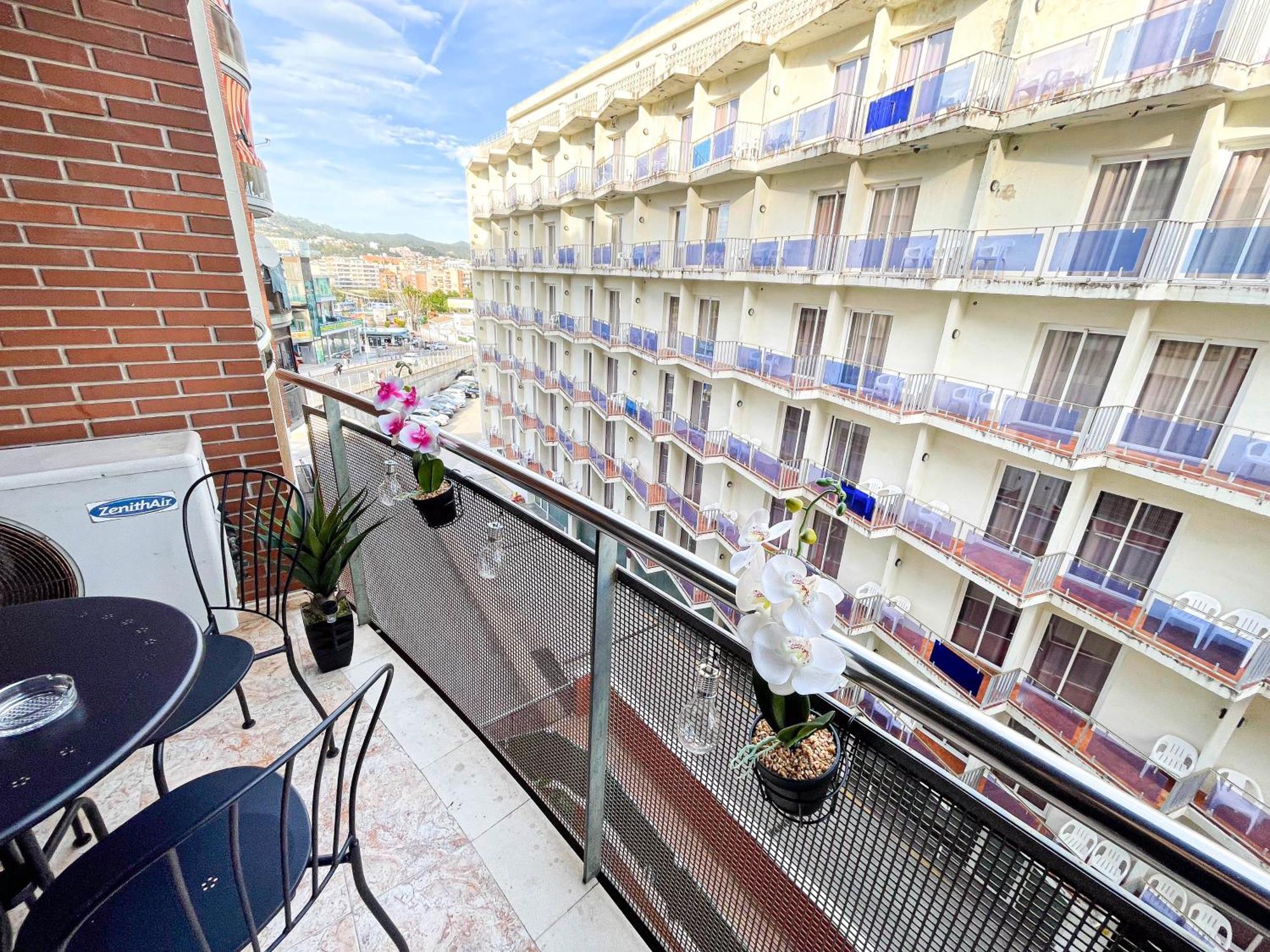 Red Apartment Lloret Lloret de Mar Eksteriør billede